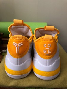 kobe bryant yellow shoes