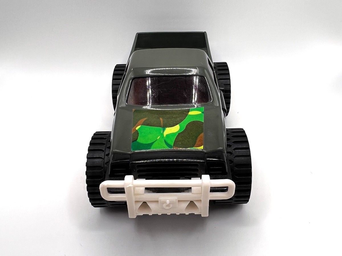 RARE 1983 TONKA Medical Unit 2776 Power Wagon Clutch Popper Truck