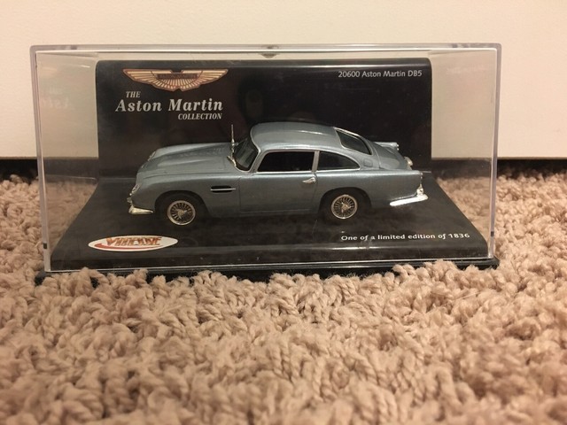 Aston martin d85