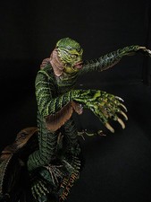 VINTAGE AURORA CREATURE FROM THE BLACK LAGOON MONSTER MODEL KIT BUILT UP