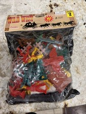 Vintage 40pc Wild West Plastic Toy Figures Play Set - New Sealed