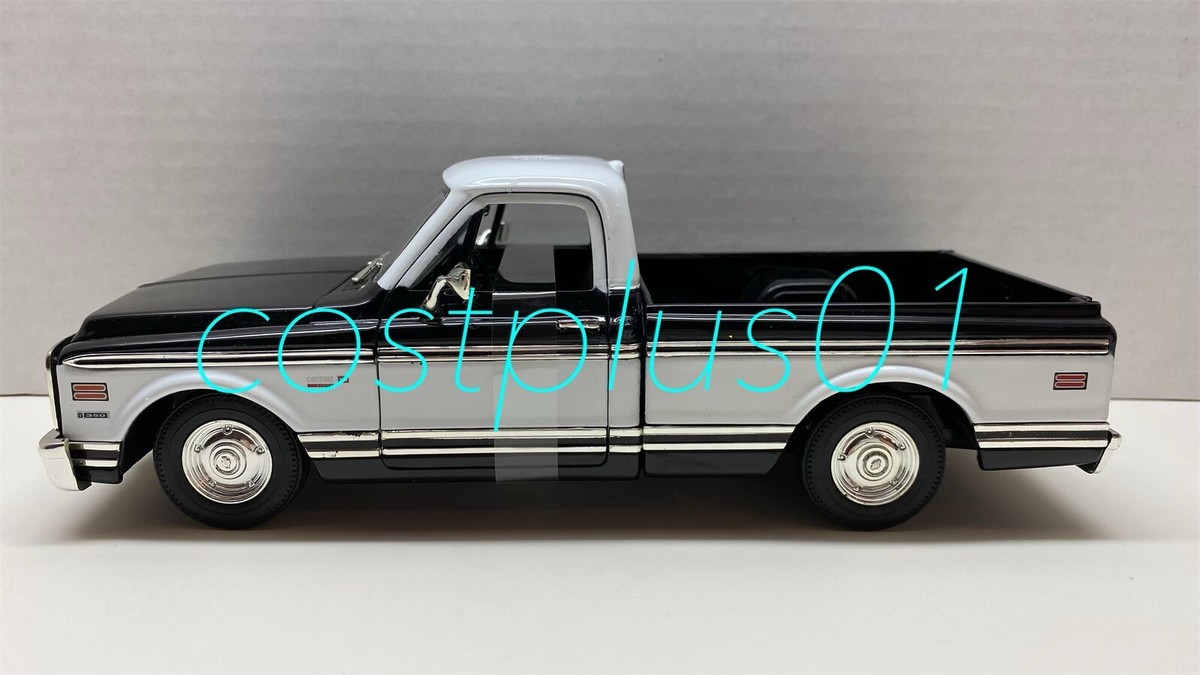 JADA SHOWROOM FLOOR 1972 CHEVY CHEYENNE PICKUP 1:24 BLACK OPEN