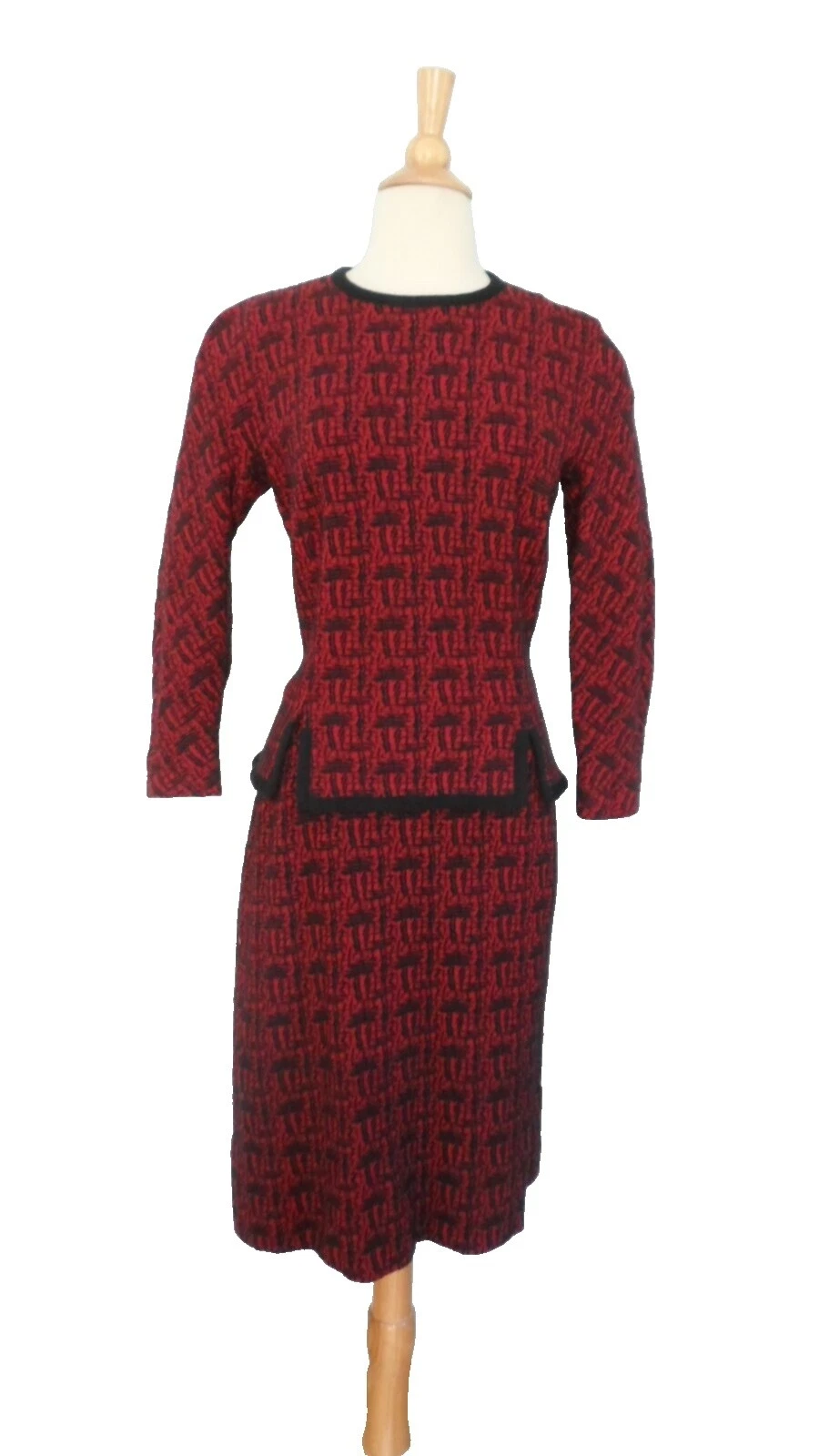 Knit Regular 1950s Vintage Suits, Sets & Suit Separates for Women