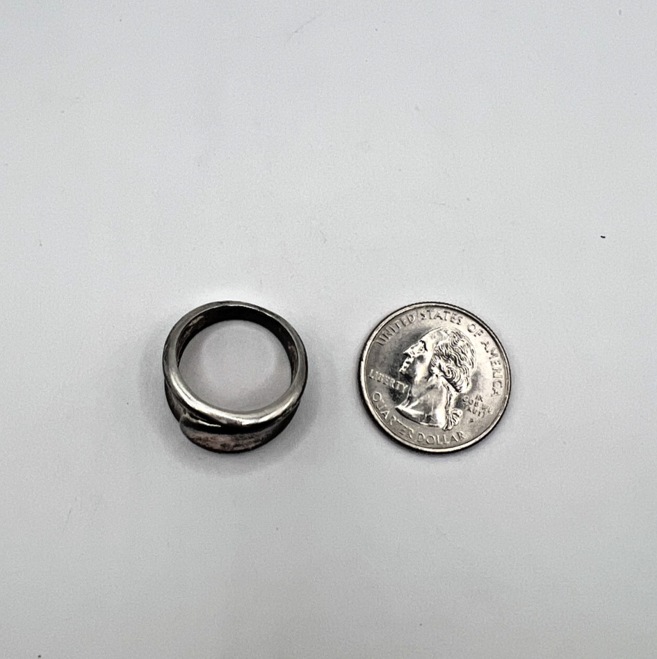 Sterling Silver Curved Design Ring - image 8