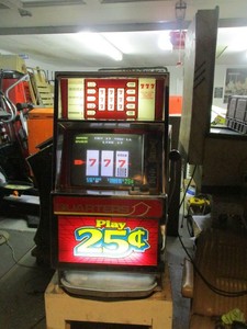 Standard chief slot machine 25 cent Standard chief slot machine 25 cent