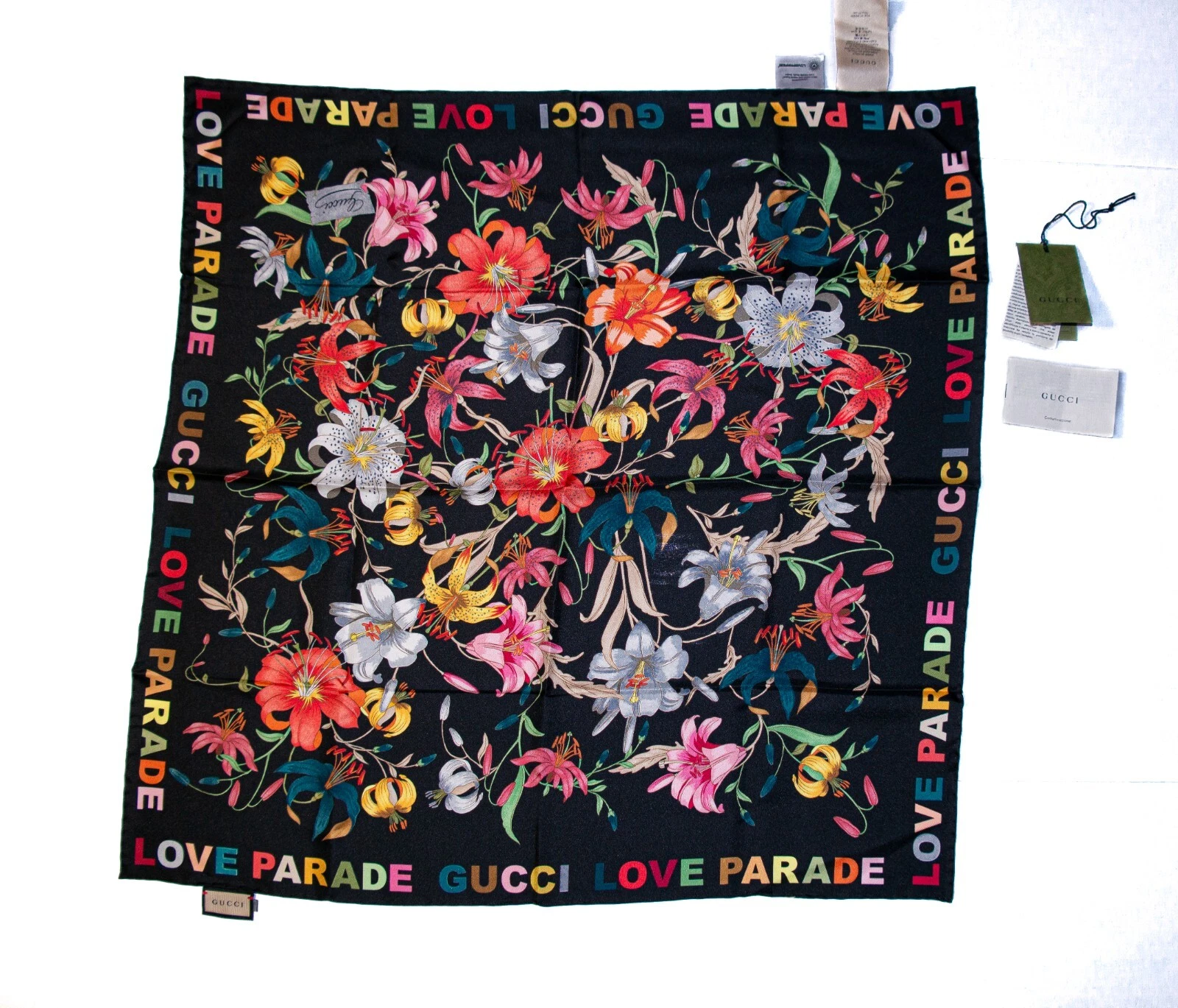 Foulard soie imprimé floral Gucci Love Parade