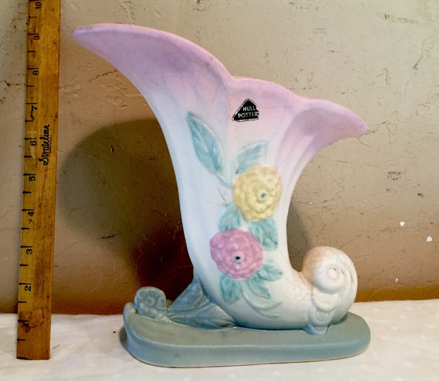 Vintage Hull Pottery USA 101 Cornocopia Vase Matte Finish eBay