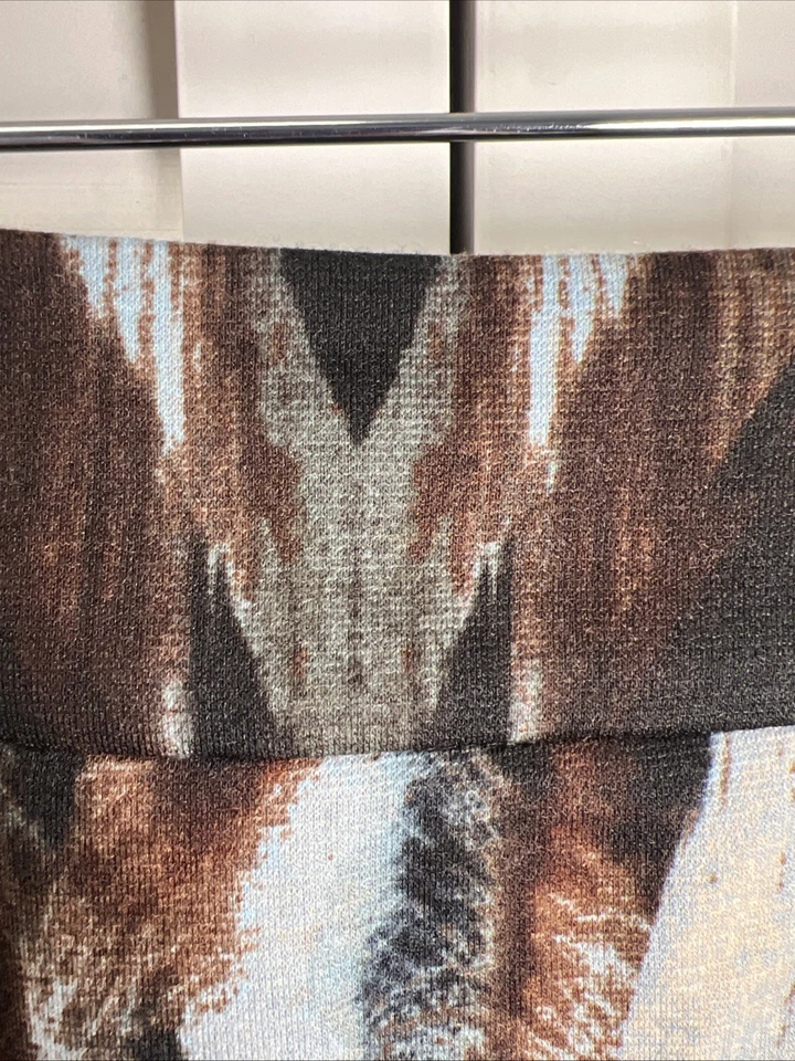 Falda lápiz elástica con estampado animal abstracto de Calvin Klein talla 12 Foto 3 de 4