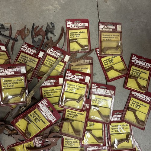 Lot Of Replacement hardware for casement Or jalousie windows - Picture 4 of 5