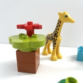 Lego Duplo 10801  Baby Animals Giraffe Turtle Polar Bear Complete Building Set