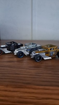Hot Wheels Bone Shaker Dream Garage Set of 3