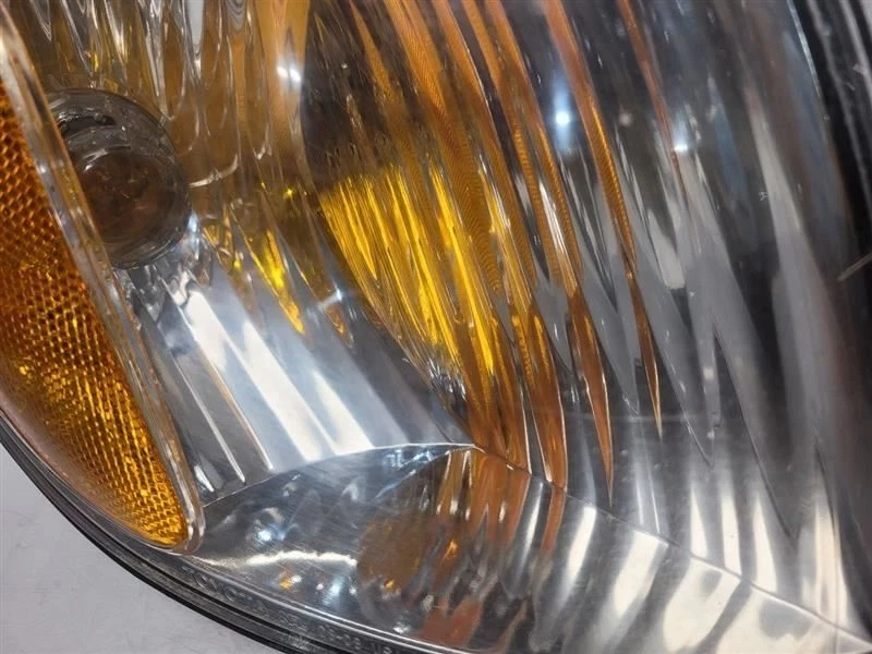 2001-03 Toyota Sienna Passageiro Direita Sinal de Virada - Montado no Para-lama - Imagem 2 de 4