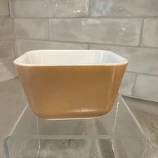 Vintage Pyrex Brown Tan Refrigerator Dish 501B--12 oz NO LID