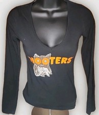 Vintage Hooters Brand Woman's Black V Neck Staff Uniform T Shirt Size 2XS