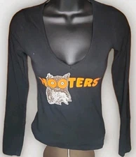 Vintage Hooters Brand Woman's Black V Neck Staff Uniform T Shirt Size 2XS