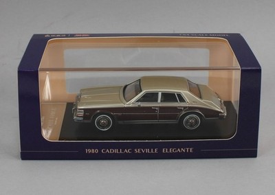 1:64 *SUNSTAR* Gold & Burgundy 1980 Cadillac Seville Elegante Sedan *NIB*