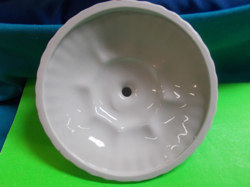 LOVELY CROWN REGAL FINE PORCELAINE - LIDDED LARGE POT - MADE IN ROMANIA VGC # 20 - Picture 12 of 24