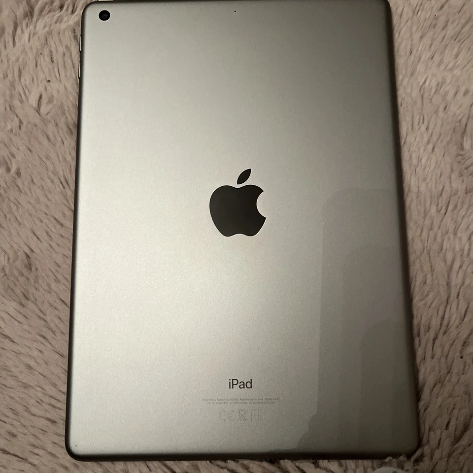 Apple iPad 6th Generation WIFI Space Grey Verpackung Top Tech.& Optisch einwandf - Bild 2 von 4