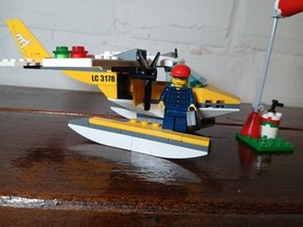LEGO CITY: Seaplane (3178) Complete with Instructions Retired Set No Box