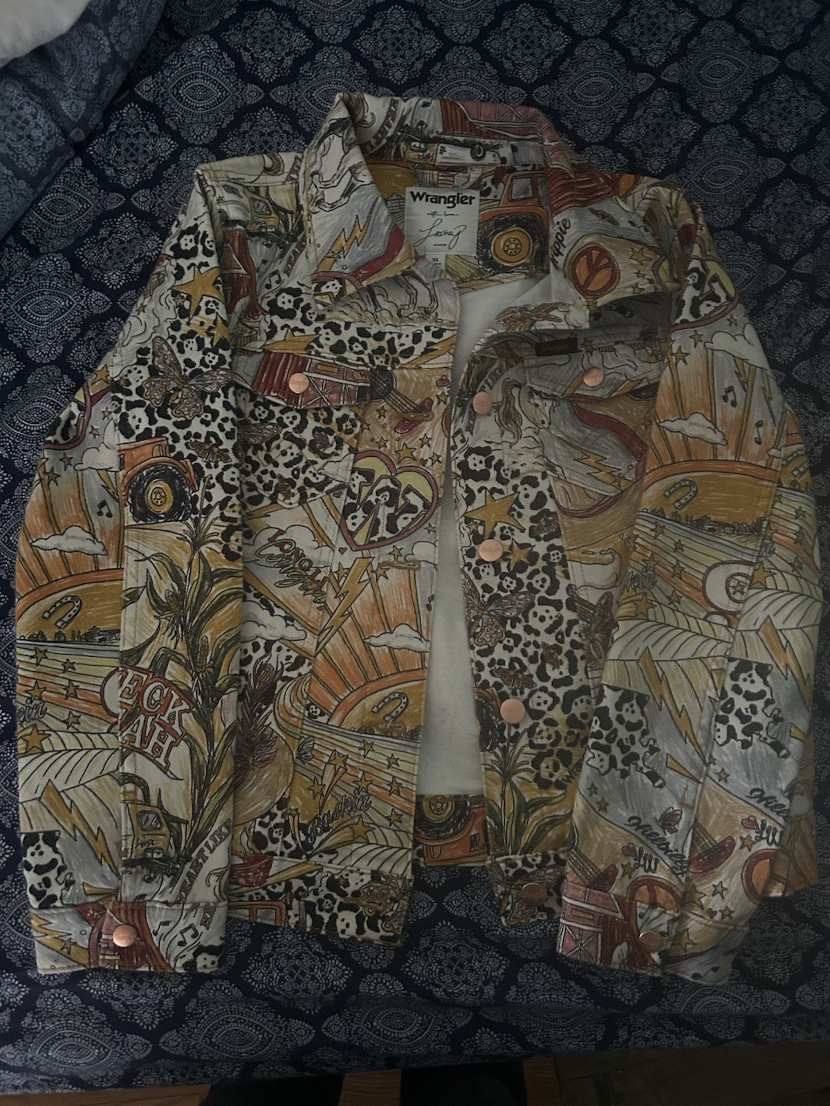 Lainey Wilson Girls Wrangler Western Print Jacket Youth size 14