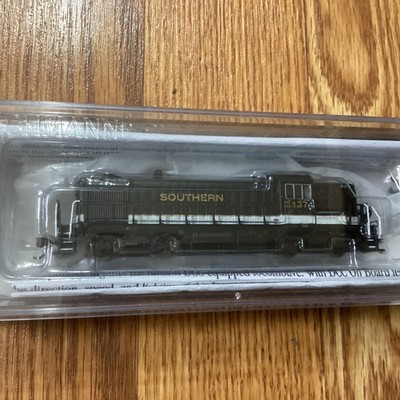 N Scale Bachmann 64254 ALCO RS3 Diesel Locomotive Southern SOU #2137 DCC