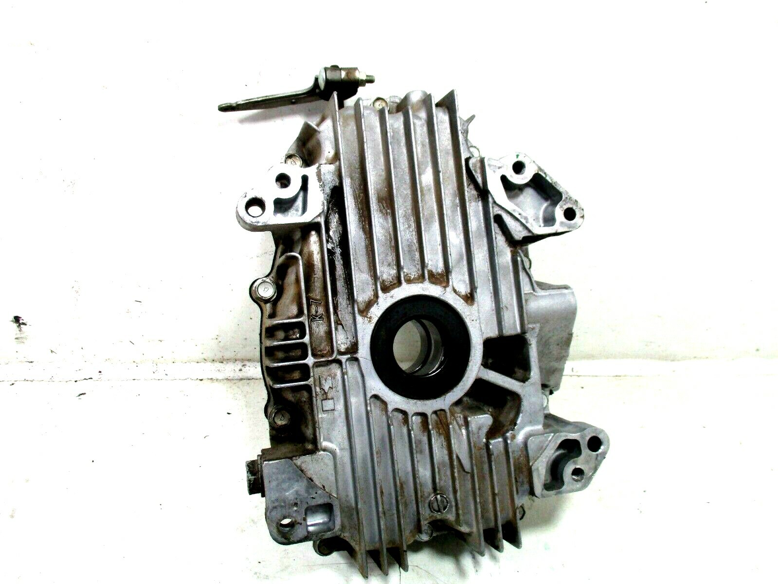 JOHN DEERE Z445 CRANKCASE COVER PART NO. MIU11292 (SUBS FROM  