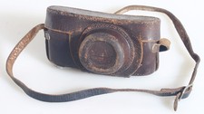 LEICA BROWN LEATHER RANGEFINDER CASE WITH 3/8TH SCREW AND STRAP