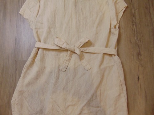 blusa crema manga corta con volantes talla xs - Imagen 5 de 5