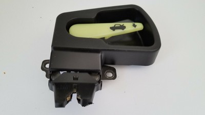 2002 toyota camry trunk latch