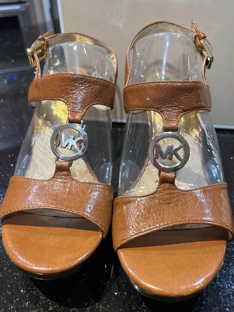 Michael Kors ブラウン パンプス Michael Kors Brown T-Strap Sandal Heels Sz 8.5 | eBay