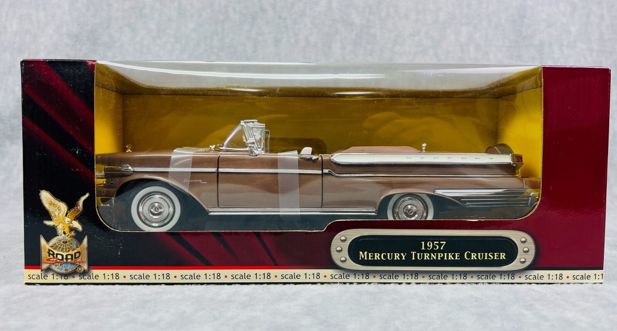 ダイキャストカー1/18 MERCRY TURNPIKE CRUISER 1957 MERCURY TURNPIKE CRUISER BLACK 1:18 SCALE ROAD