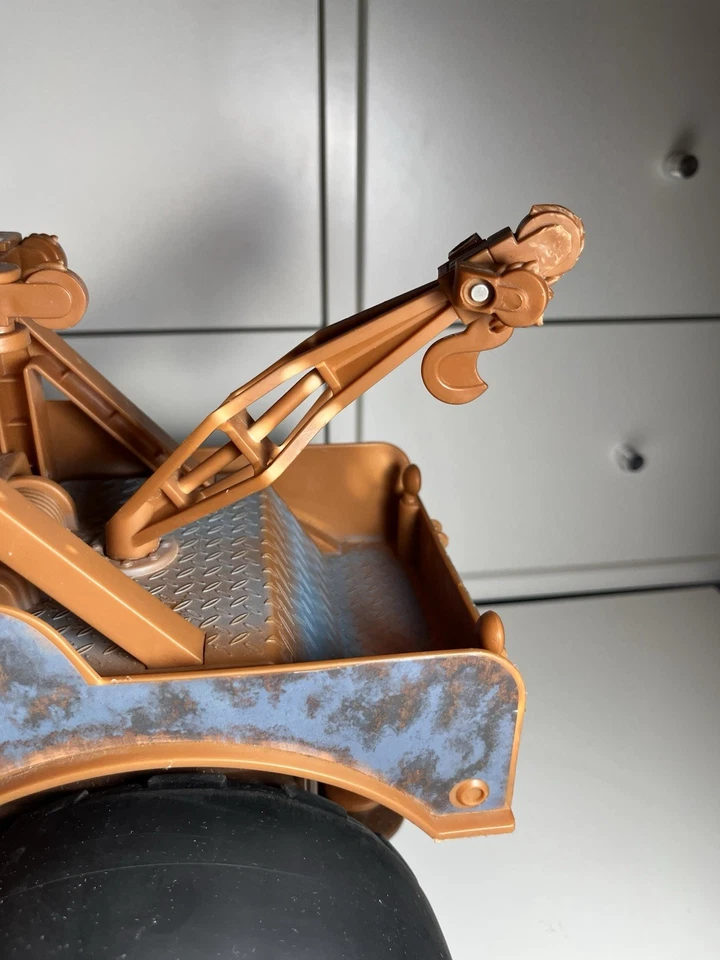 Juguete parlante grande Tow Mater coches Disney Pixar empujar y tirar Jakks juguetes, sin cadena Foto 4 de 4