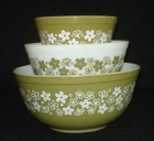 PYREX - 3 pc.  Green & White SPRING BLOSSOM GREEN Mixing, Nesting Bowl Set