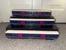 EXCELLENT Bachmann First Great Western Class 166 3-car DMU 31-028 OO Gauge