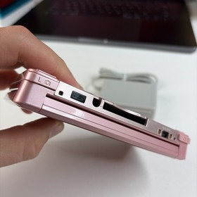 Nintendo 3DS Handheld Video Game Console Pink CTR-001 (USA) W Charger