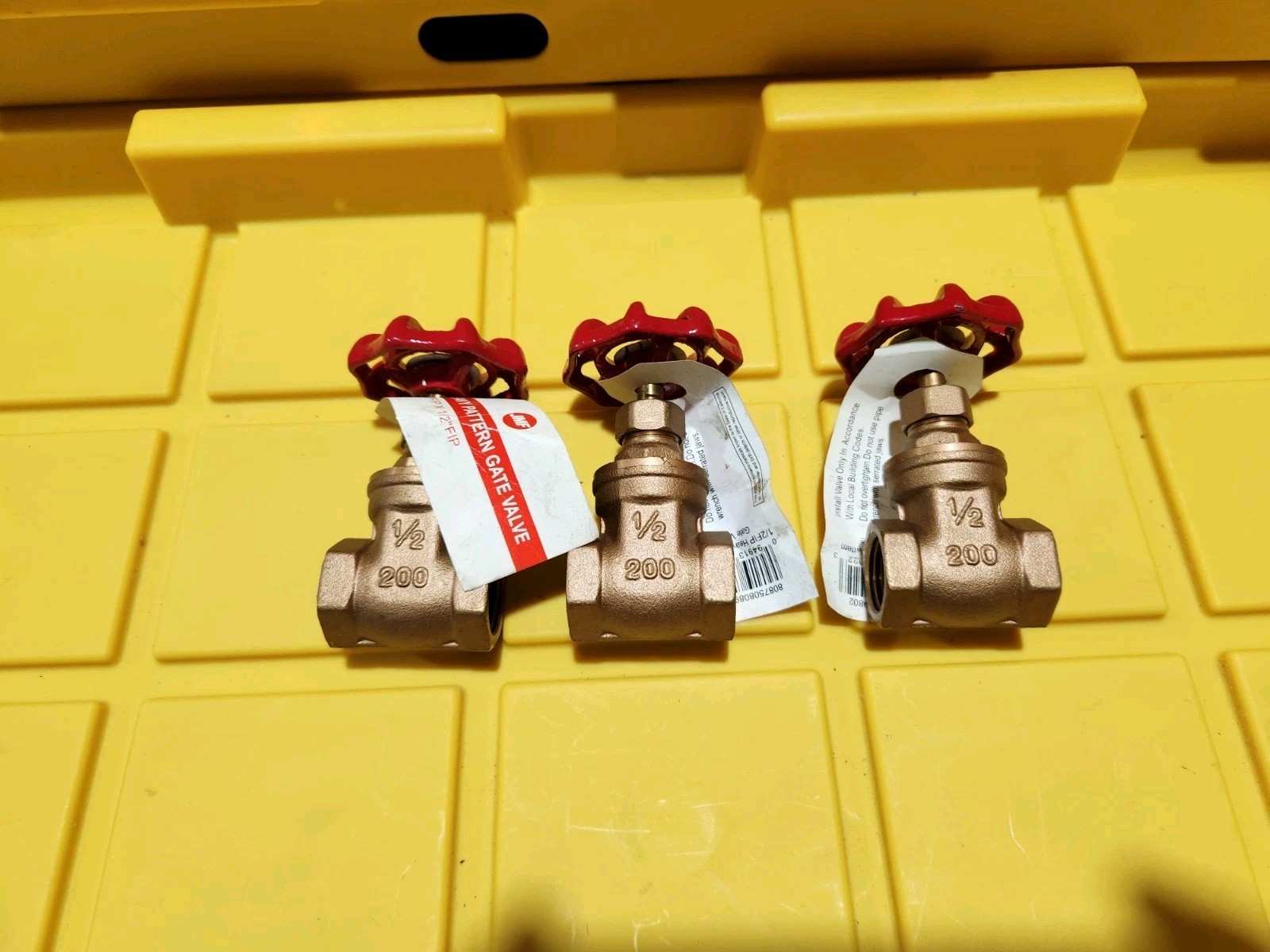 1/2" NPT Brass Gate Valve - 125 PSI  - 1/2 Inch - Qty 3