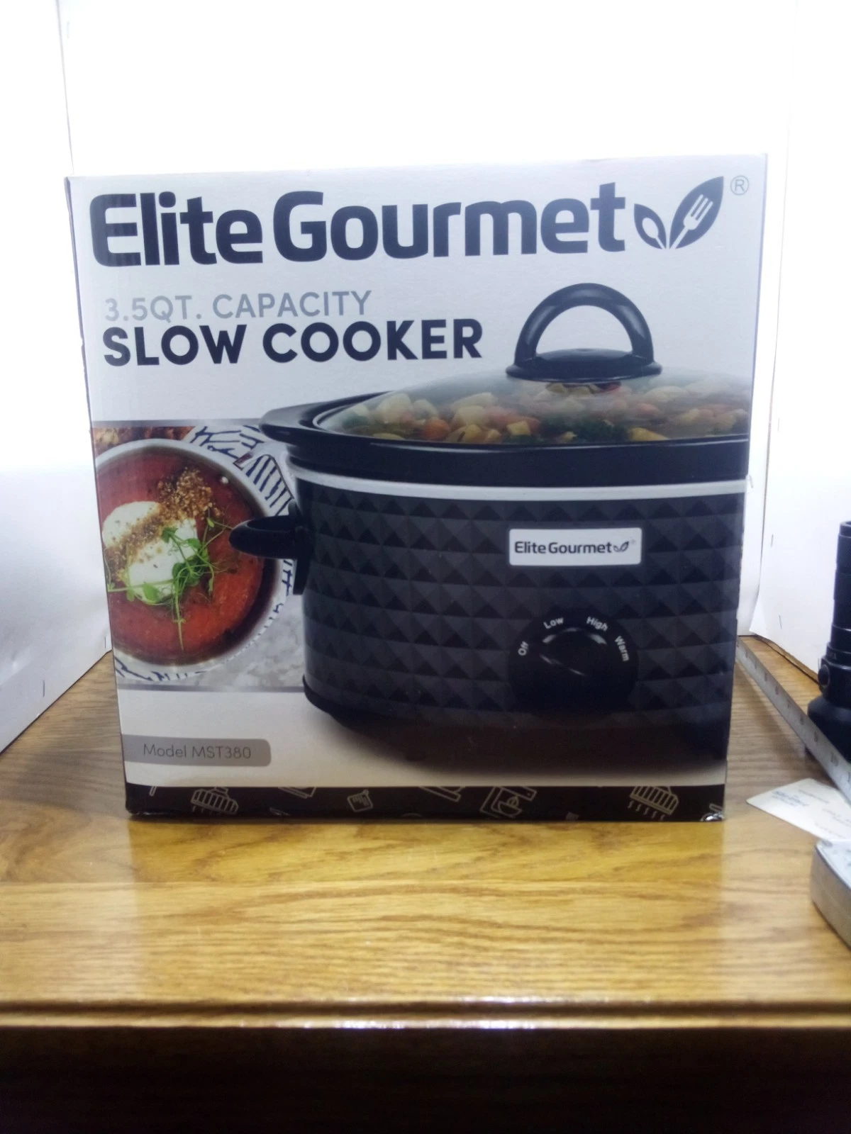 Elite Gourmet 3.5 QT. Slow Cooker Black New In Box