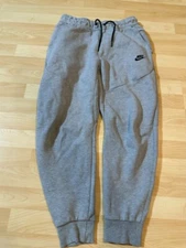 NIKE SPORTSWEAR TECH FLEECE HEATHER GRAY MENS SZ Small S Sweatpants CU4495-063