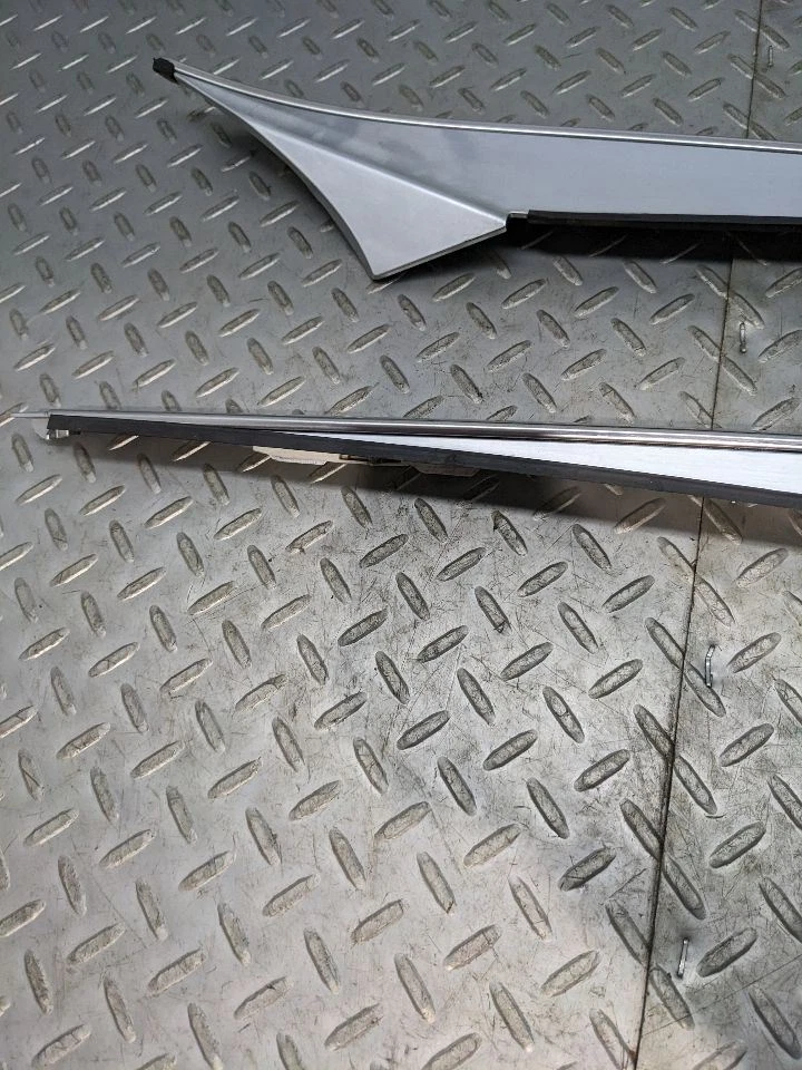 Par de pilares de parabrisas trasero derecho y derecho Acura TL 2009-2011 1144469 Foto 4 de 4