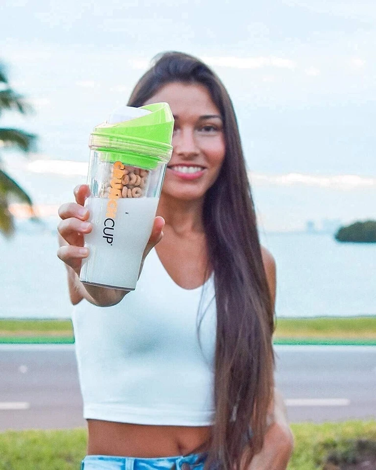 Стакан для хлопьев Crunch Cup On-the-Go - одна упаковка (различные цвета) - Изображение 4 из 4