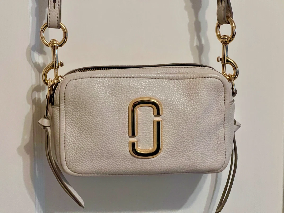 Marc Jacobs The Softshot 21 Crossbody Bag in Grey Leather ref.362751 - Joli  Closet