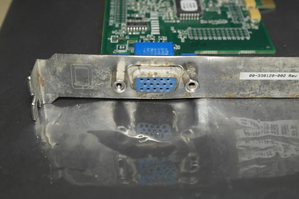 IBM Number Nine FRU09N5898 01-338120 S3 Savage4 Lt 8MB 3.3V AGP VGA Graphic Card - Image 4 of 4