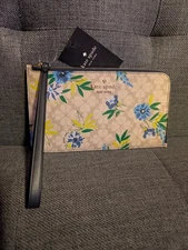 Kate Spade Lucy Spade Flower Floral Medium L-Zip Wristlet Wallet New With Tags