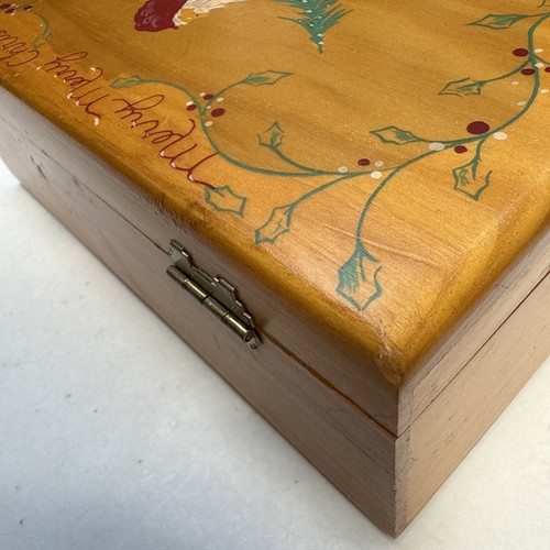 Vntg Lane Wooden Chest 1992 Christmas Santa Trinket Jewelry Box ~ No Key - Picture 7 of 12