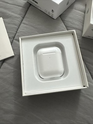 Apple AirPods 1st Generation In-Ear Headsets with Charging Case