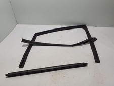 Mercedes-Benz Citan II W420 2023 Links Gummidichtung Tür vorne A4207200400 Mercedes-Benz Citan II W420 2023 Links Gummidichtung Tür vorne A4207200400