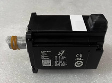 Yaskawa SGM7J-04A7D61 Servo Motor 1PC New SGM7J04A7D61 Expedited Shipping
