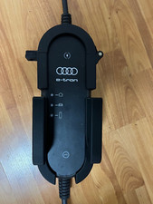Ladegerät 3,6-11kW Wandhalterung mit Kabelha...