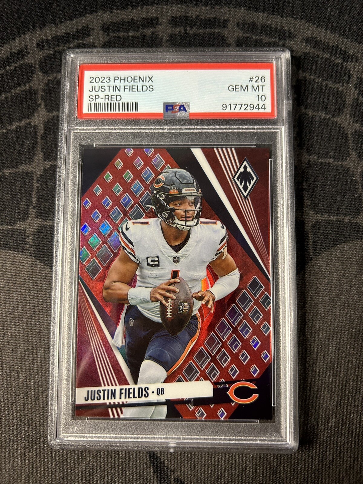 2023 Panini Phoenix - Red SP Variation #26 Justin Fields /199 PSA 10