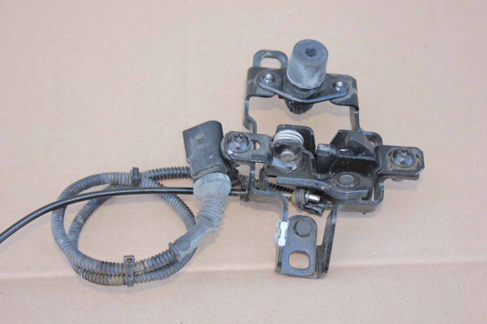 Audi R8 2017-2023 Front Hood latch